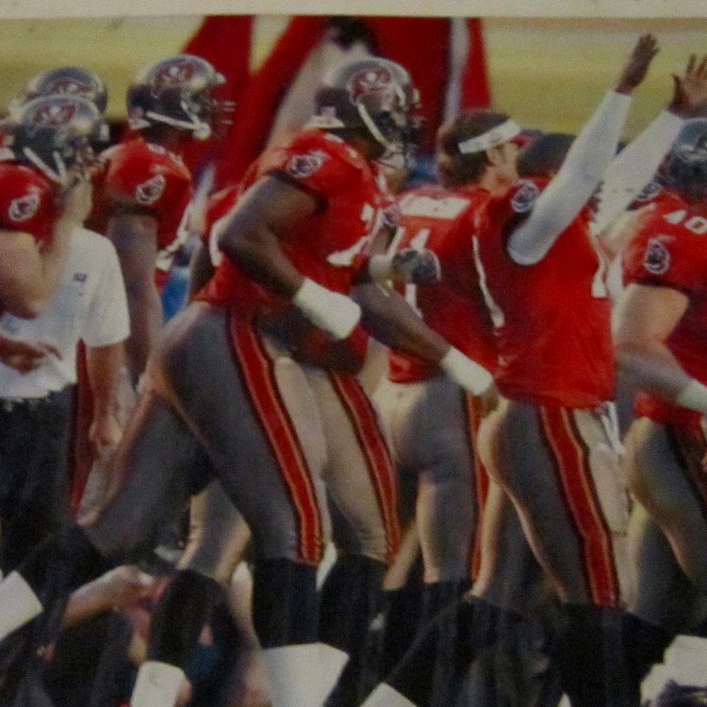TAMPA BAY BUCCANEERS SPORTS ACCESSORIES